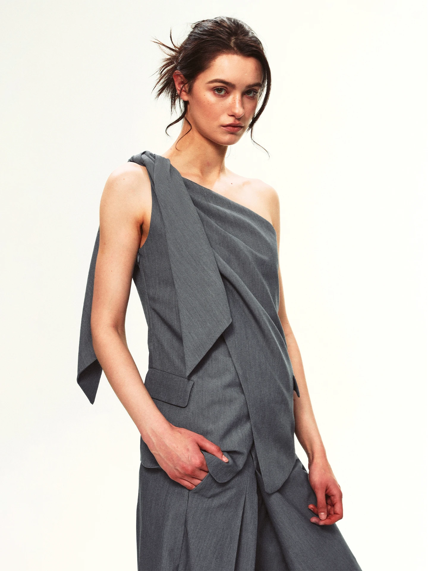 Summer Asymmetric Suit Style Wrap Women's Top Single Moment 26SS Shoulder Bowed Ladies' Tube Tops Fashionable off Shoulder