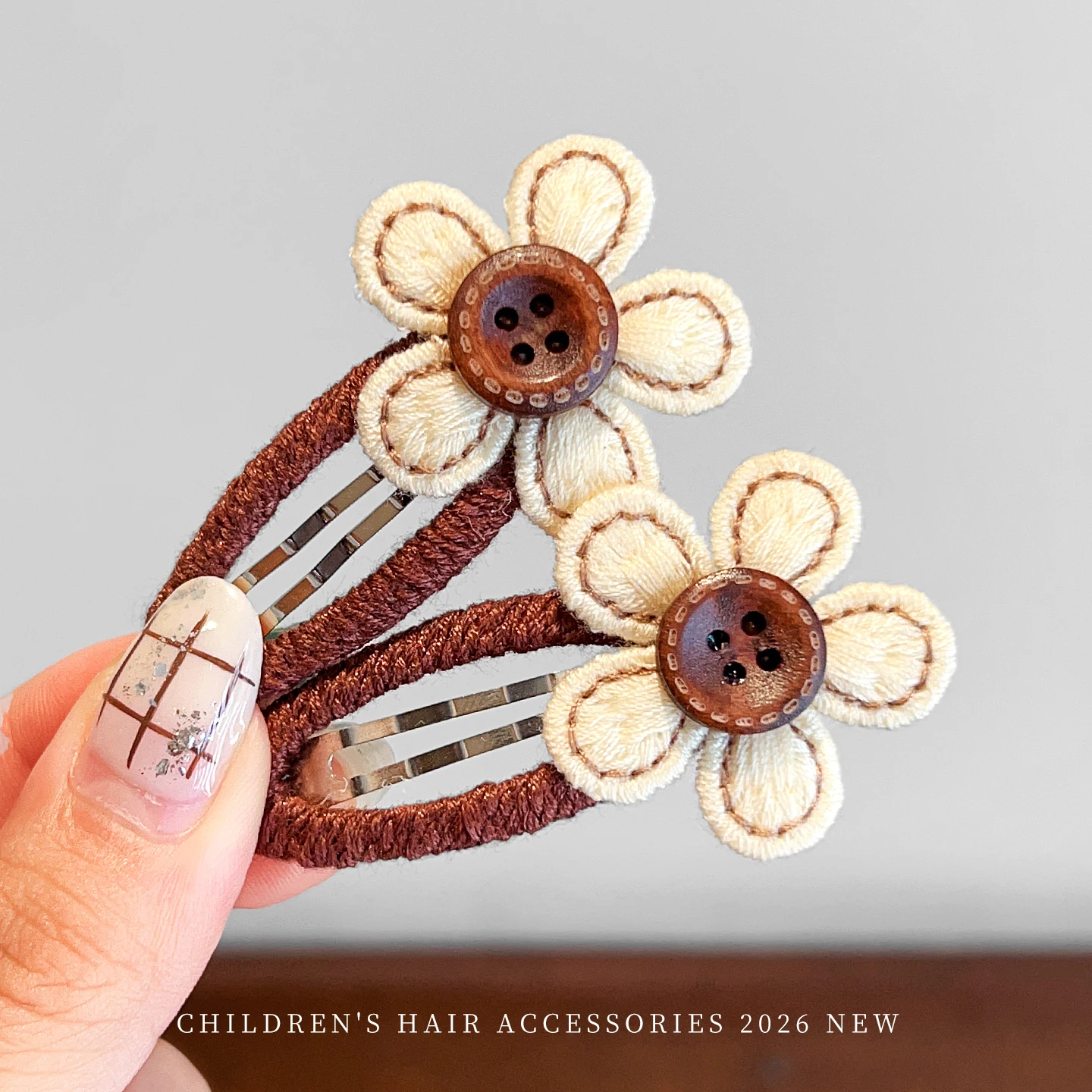 Niedliche Blumen-Haarspangen für Kleinkinder, 2 Stück, handgefertigte Blumen-BB-Clips, süße einfarbige Haarnadeln für Kinder, tägliche Haardekoration für Kinder – Detail 7