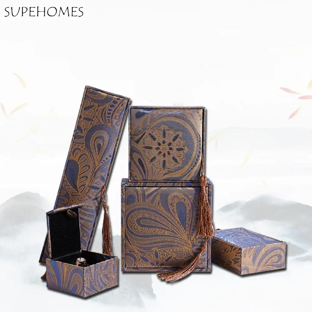 

Модная льняная шкатулка для драгоценностей с кисточками в китайском стиле, прямоугольная шкатулка для демонстрации ювелирных изделий с бахромой, кольцо, подарочная коробка для женщин