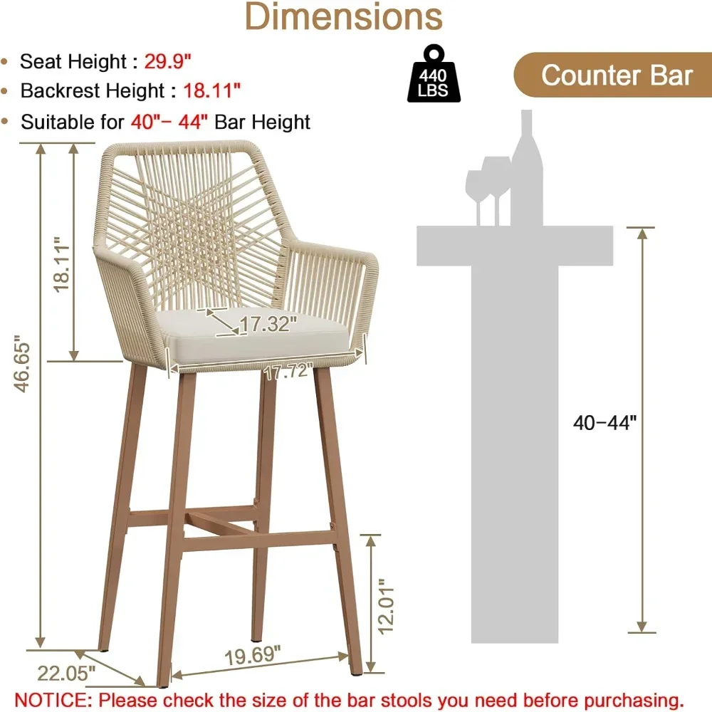 Zestaw 2 stołków barowych o wysokości blatu, krzesła rattanowe na patio z zakrzywionym oparciem, aluminiowa rama, styl boho z miękkim siedziskiem.