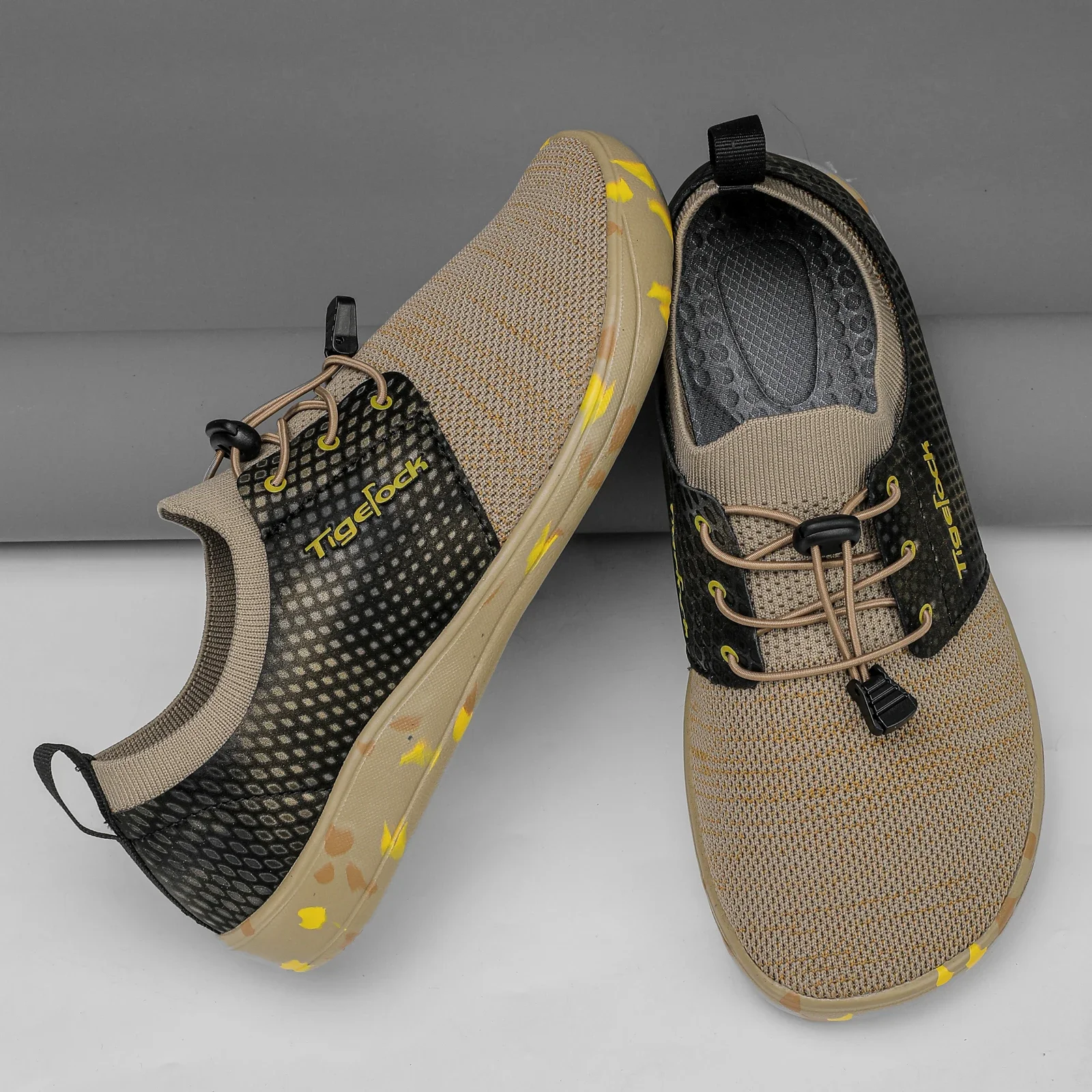 

Unisex Men Women Wide Toe Barefoot Shoes Outdoor Light Breathable Mesh Men Nop-slip Flat Sneakers Gyms Tennis Walking Shoes