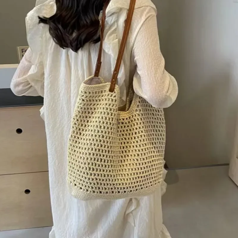 Women's hand-woven straw tote bag made of premium cotton thread large capacity shoulder bag for vacation and beach - view 2