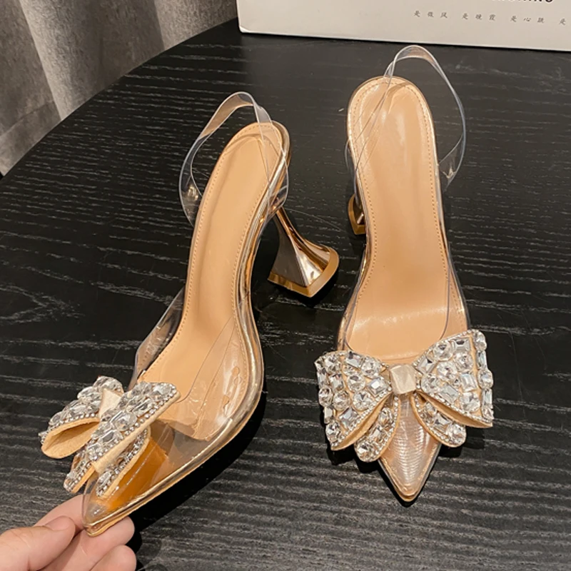 Eilyken Spring Butterfly-knot Crystal Designer Pumps donna PVC trasparente tacchi alti Sexy scarpe a punta da ballo per feste