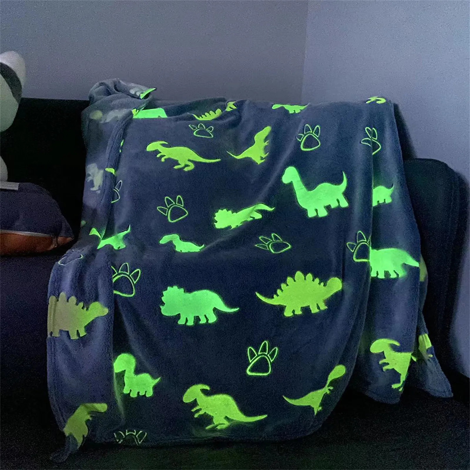 Luminous Unicorn Dinosaur Throw Blanket for Girls Boys Plush Flannel Blanket Christmas Tree Glow in the Dark Super Soft