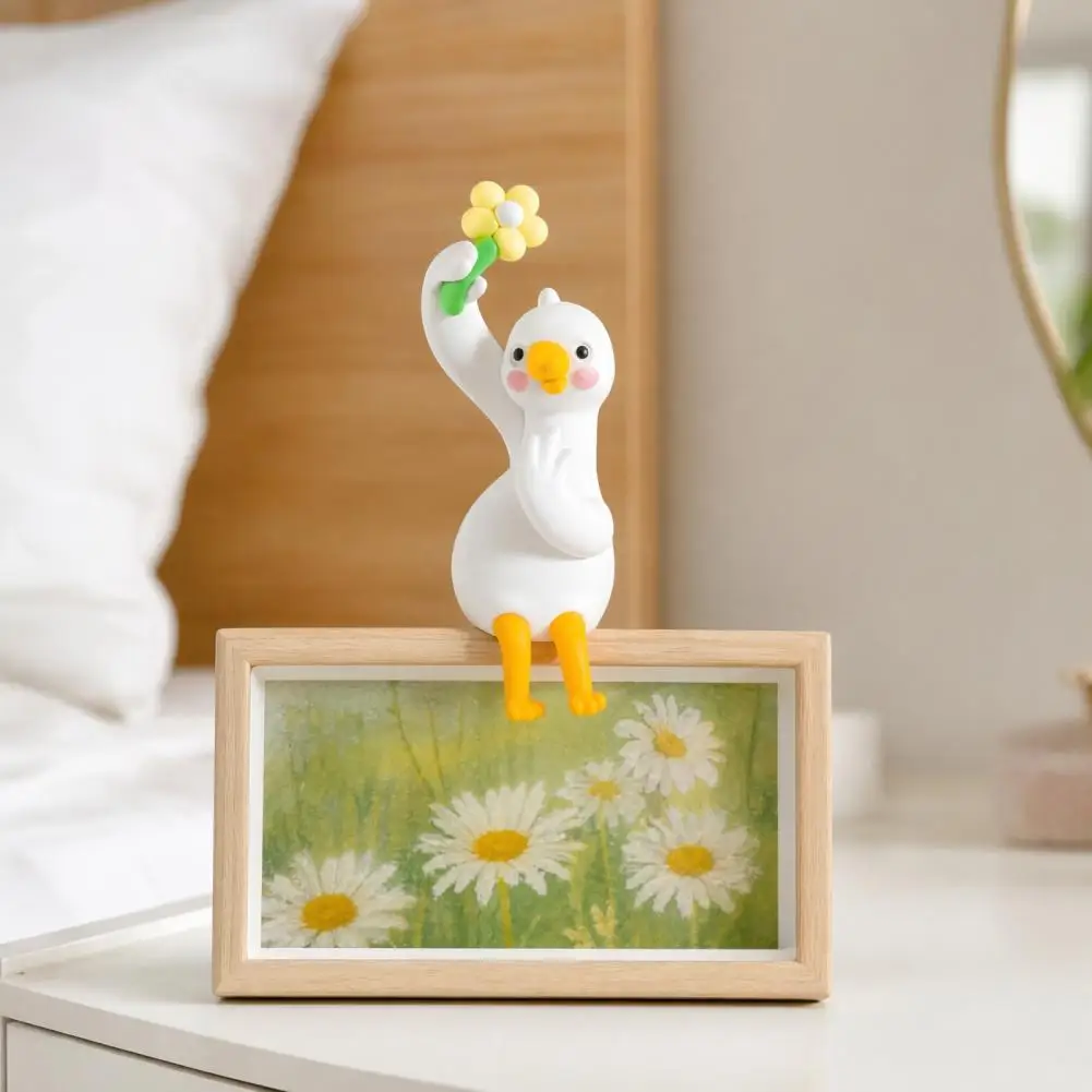 Mini Resin Duck Decor Cute Duck Holding Flower Figurine Ornament for Desk Car Dashboard TV Monitor Playful Gift for Friends