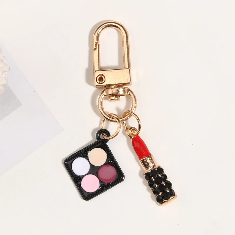 מחזיק מפתחות מאפרת