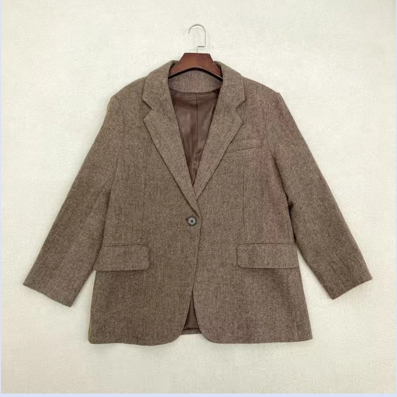 24 سنة الخريف والشتاء النسخة الكورية الجديدة عارضة صديقها نمط متعرجة نمط المرأة فضفاضة الصوف دعوى سترة