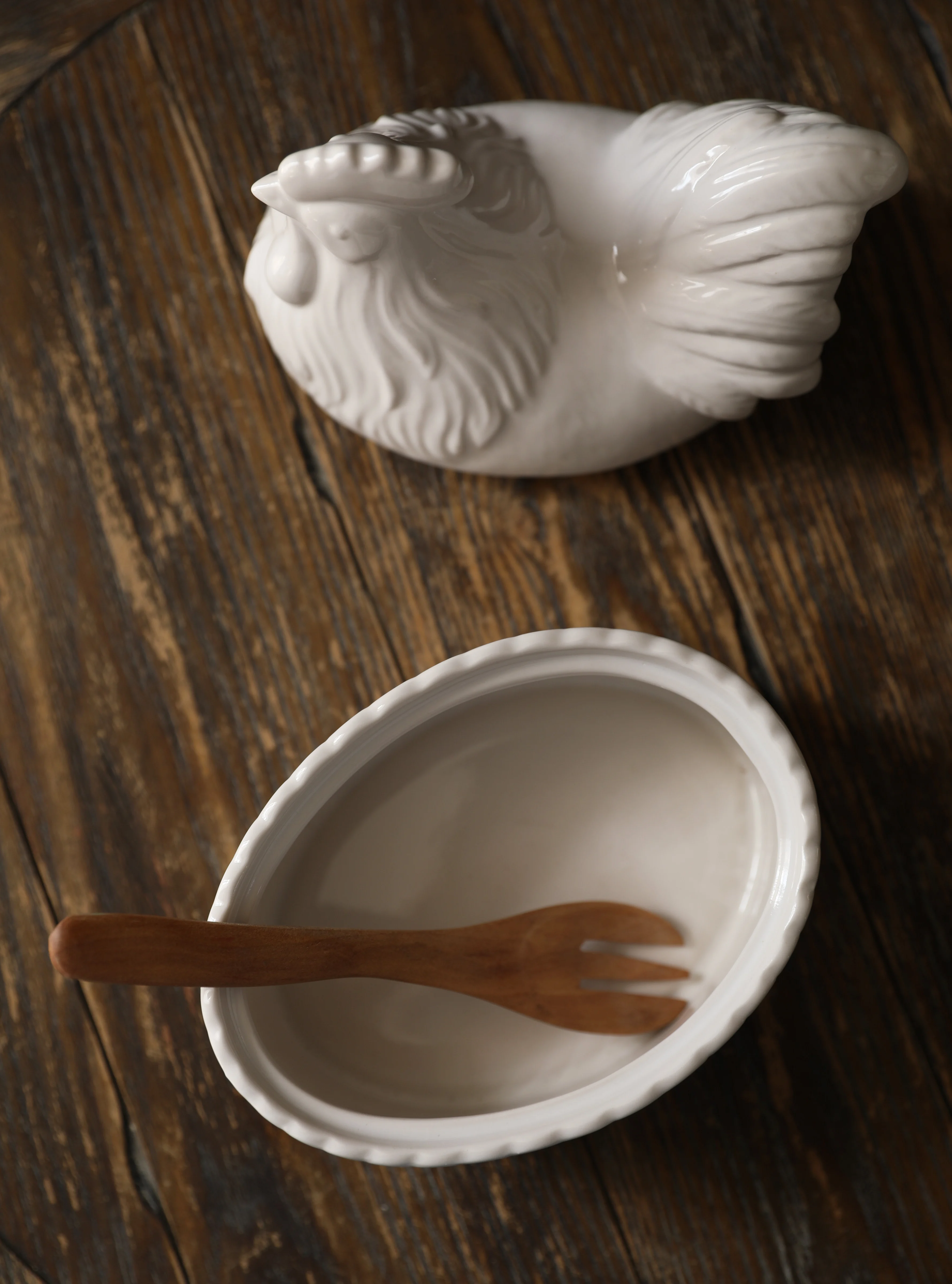 Little hen, baking bowl with lid, rice bowl, lid and bowl body cannot be closed tightly
