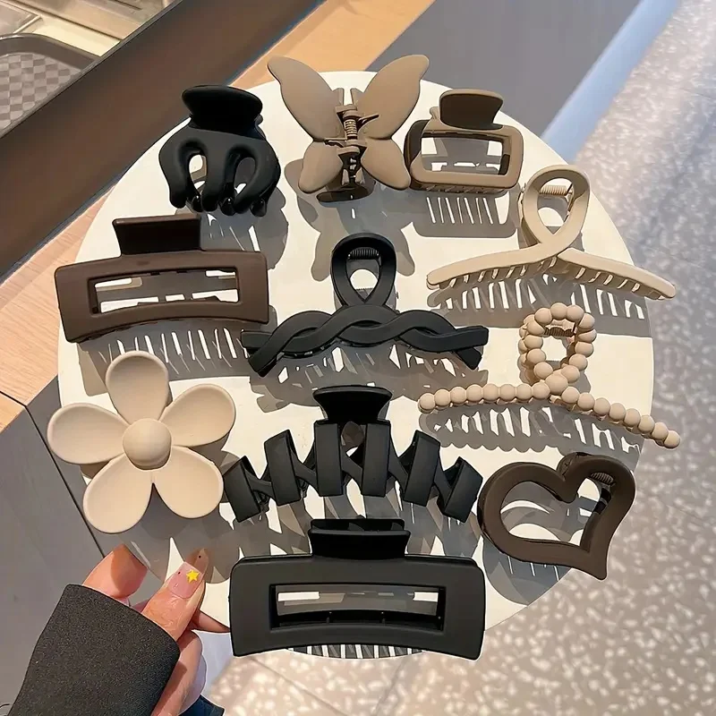 11-Piece Matte Multi-Style Shark Claw Clips, Vintage Hair Claws, Versatile Hairpins, in Milk Tea Brown, Black, and Earth Tones, with Various Shapes Such as Flowers, Butterflies, and Hollow Hearts, Suitable for Medium-L