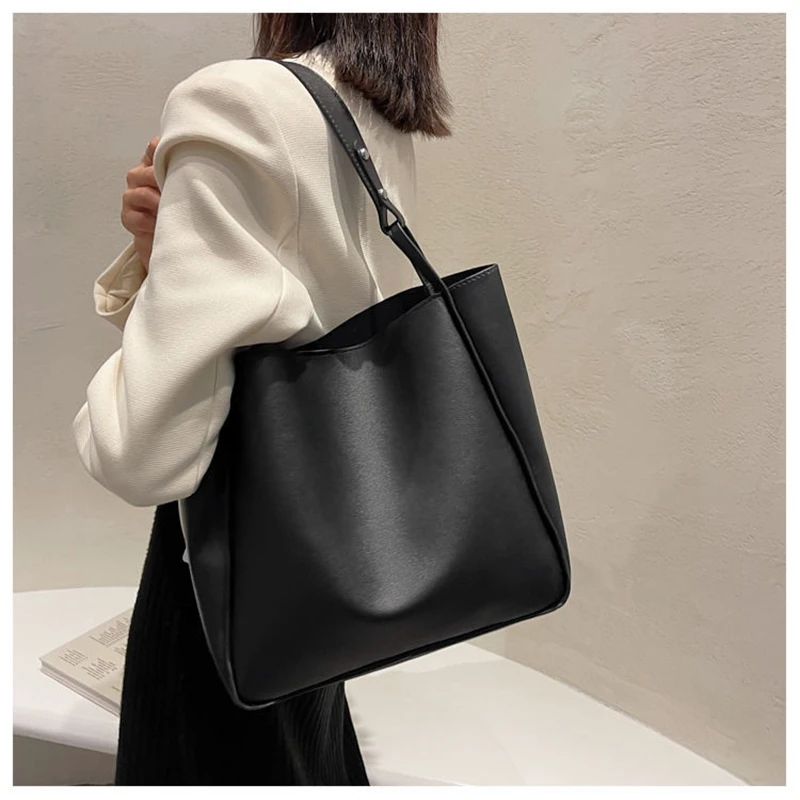 PU Leather Tote Bags for Women Solid Hand Bag Purse Female Shoulder Bag in Brown Black and White