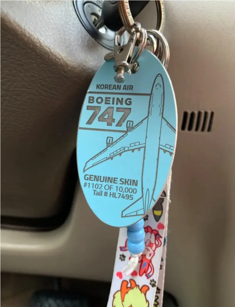 Korean Air 747 HL495 aircraft skin keychain luggage tag