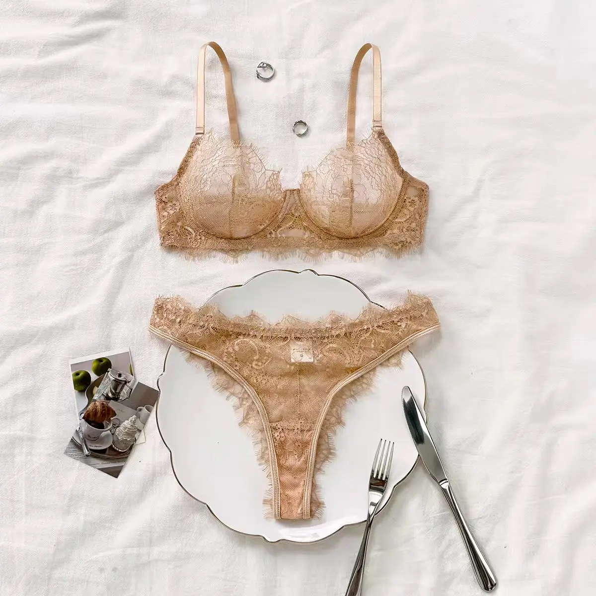 Ladies' Basic Style Thin Lace Bra And Panty Set Seamless Single Layer Eyelet Underwear Comfortable Intimate Apparel