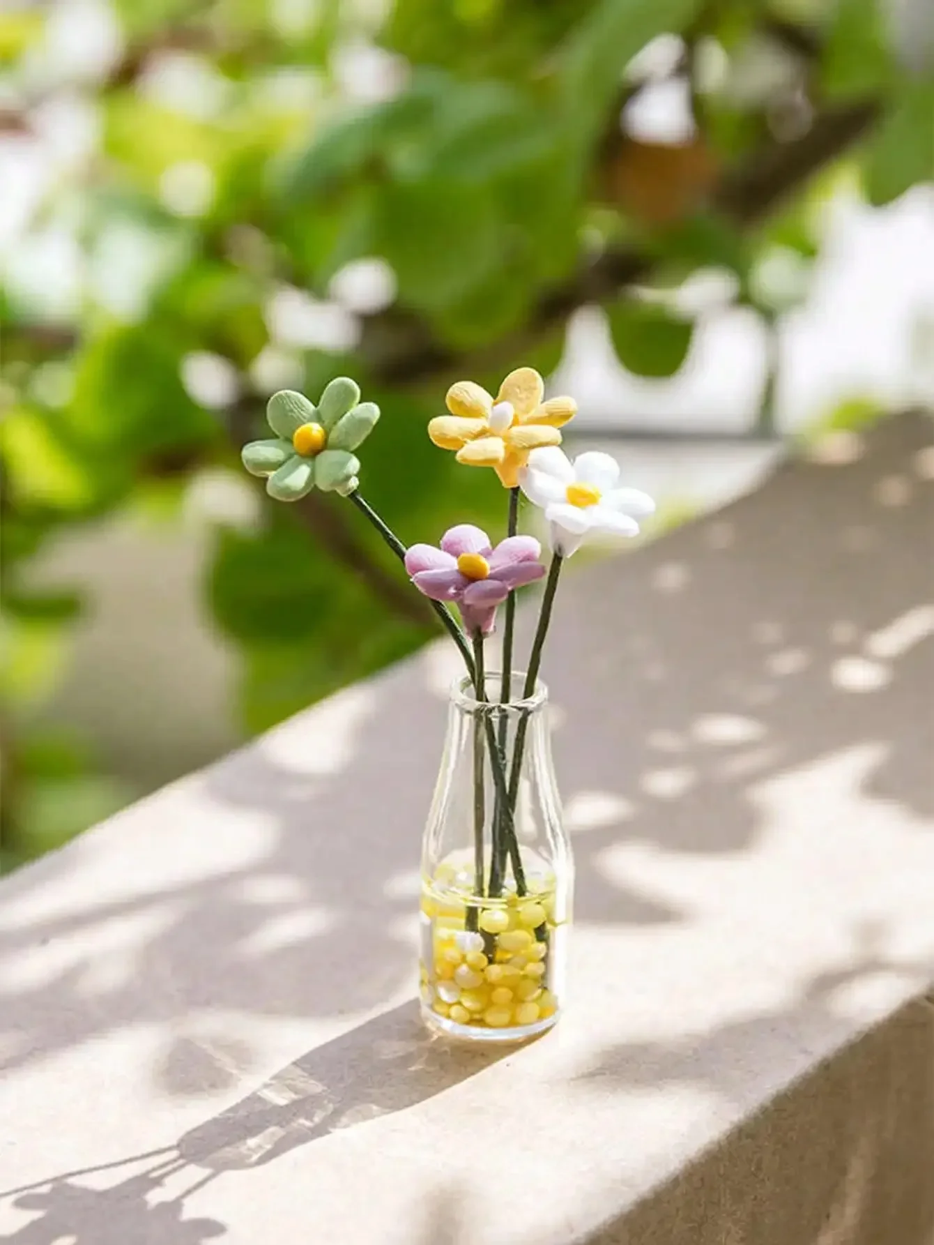 1:12 Dollhouse Mini Glass Vase With Flowers Tiny Floral Ornament Home Interior Craft Findings