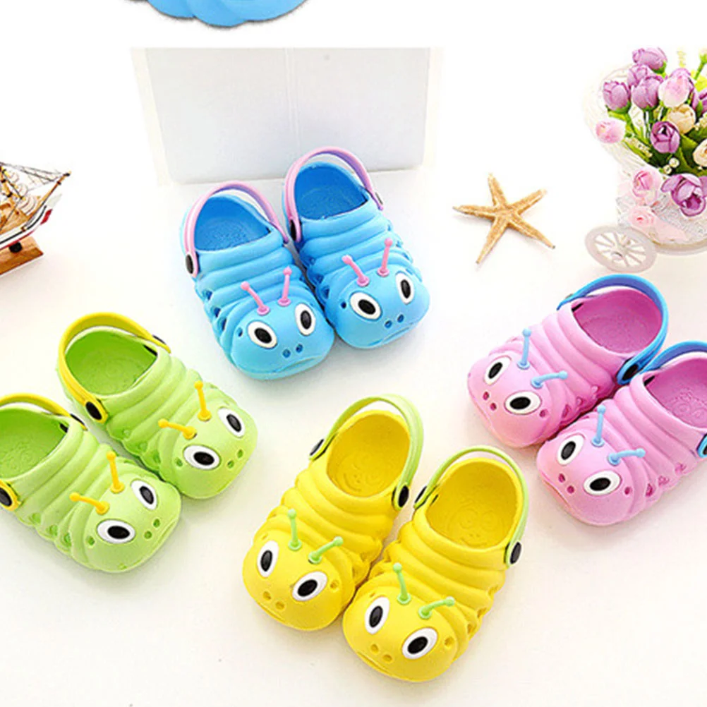 1 Pair Caterpillar Beach Non-slip Shoes Cartoon Summer Sandals Cool Slipper for Boys Girls (Yellow Size 27 Length 16cm)