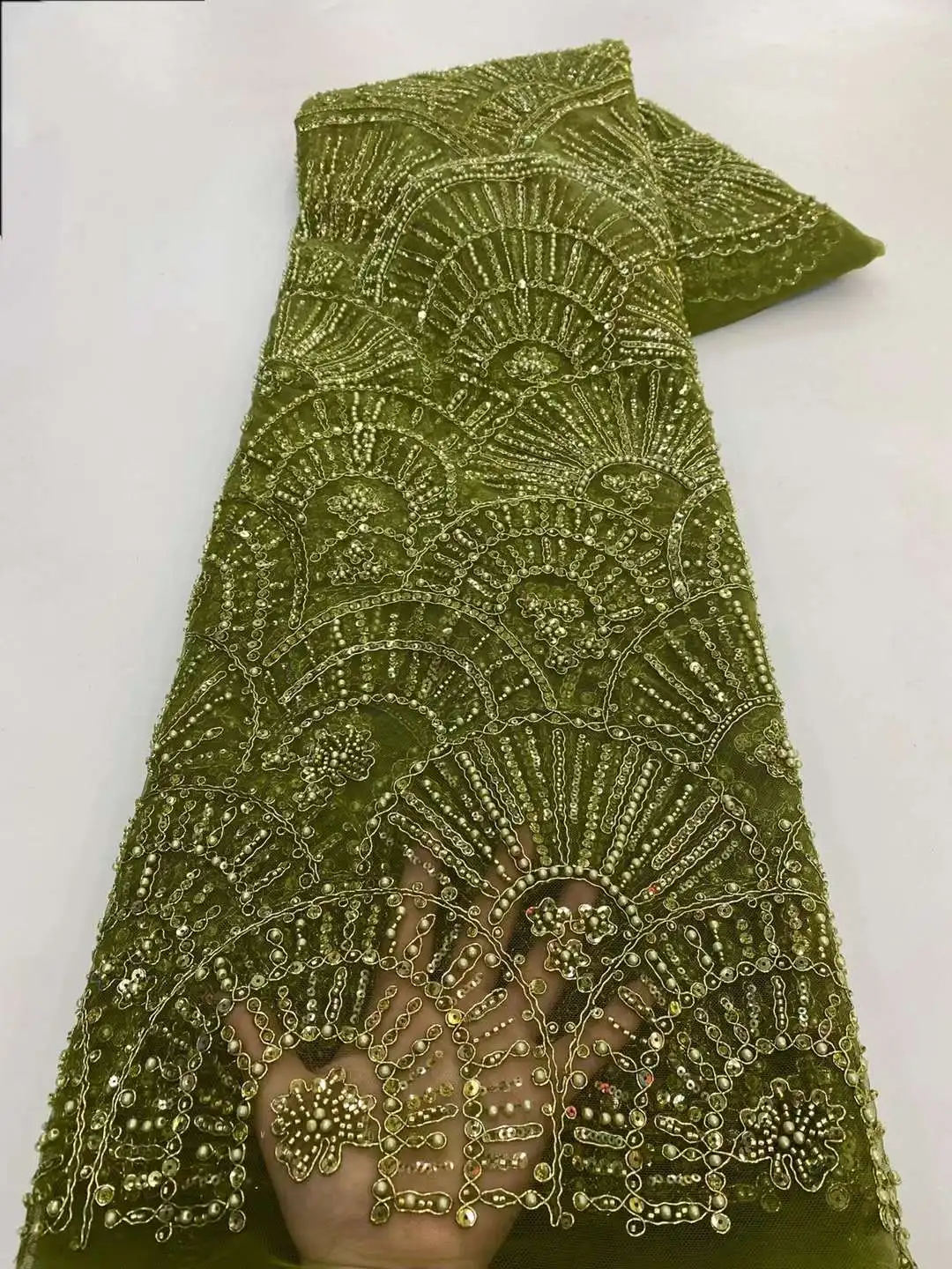 

2024 High-End Handmade Beaded Lace Fabric France Sequins Embroidery 3D Beads Nigerian Bridal Mesh Lace Fabric For Sewing