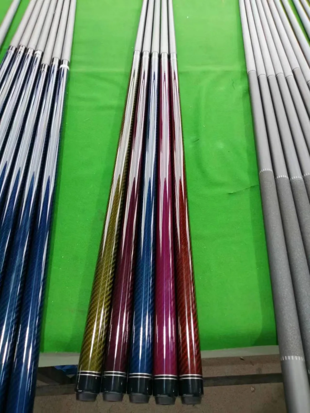 Customize Clear Colorful 3K Carbon Fiber Glossy/Matte Billiard Pool Cue 11.8mm 12.4mm 12.9mm 13mm 13.9mm Weight Adjustable