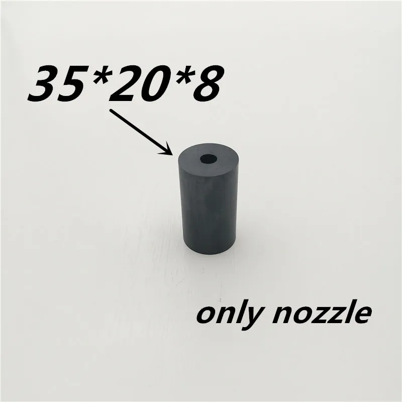 Sandblasting gun with boron carbide nozzle