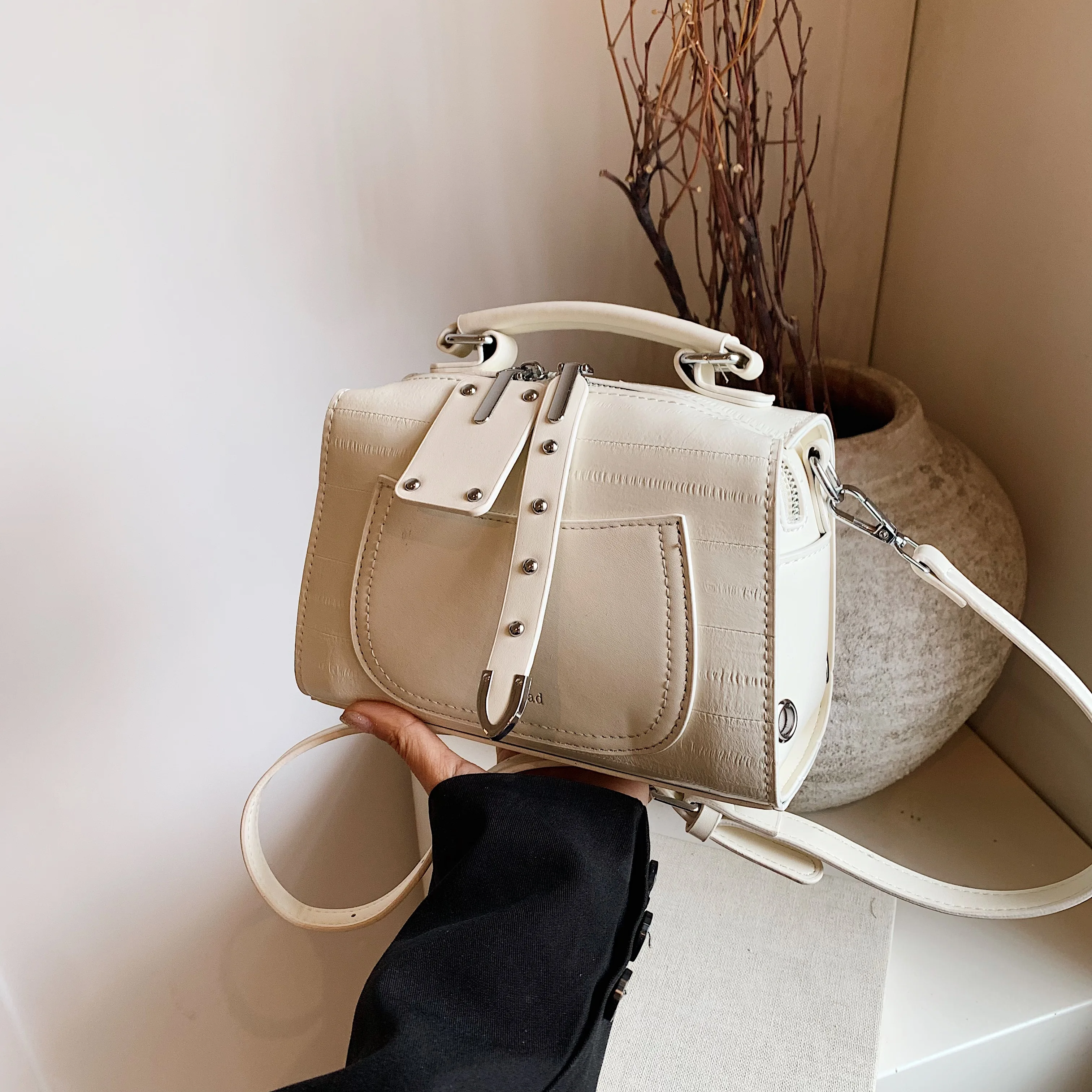 

Large capacity women's bag 2024 new trend retro shoulder bag handbag stylish ins crossbody bag