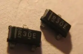 REF3040AIDBZR REF3040 R30E SOT23 10 PZ