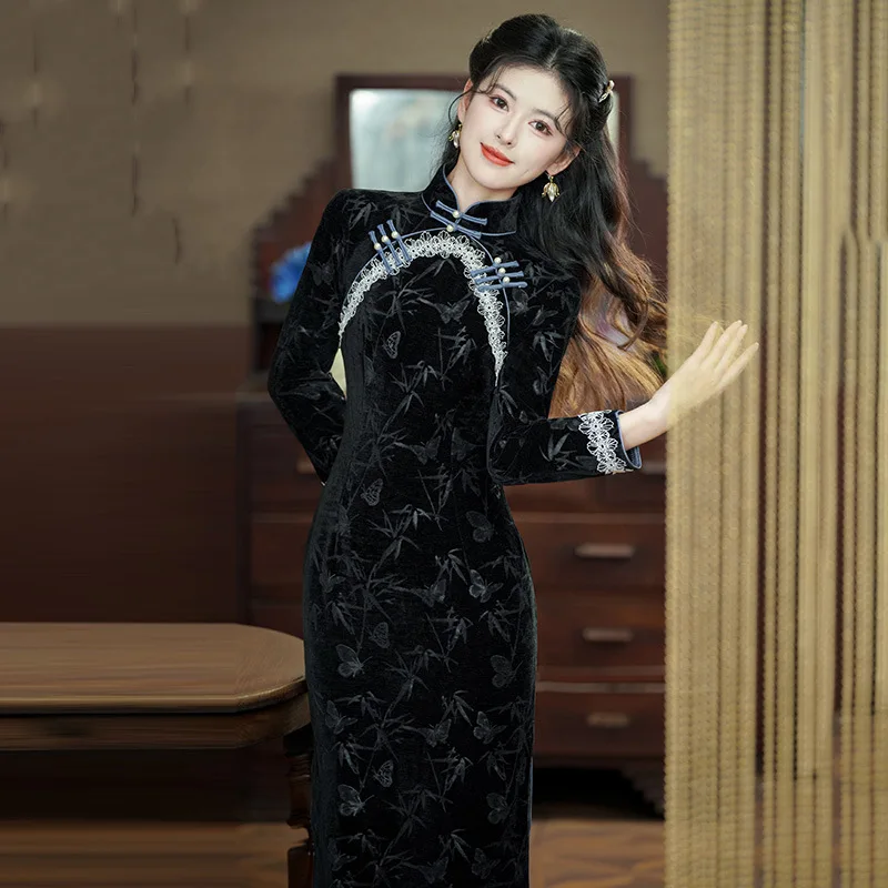 Black Chinese Style Long Cheongsam 2024 New Young Women Retro Slim Long Sleeved Fashion Autumn and Winter Dress Qipao