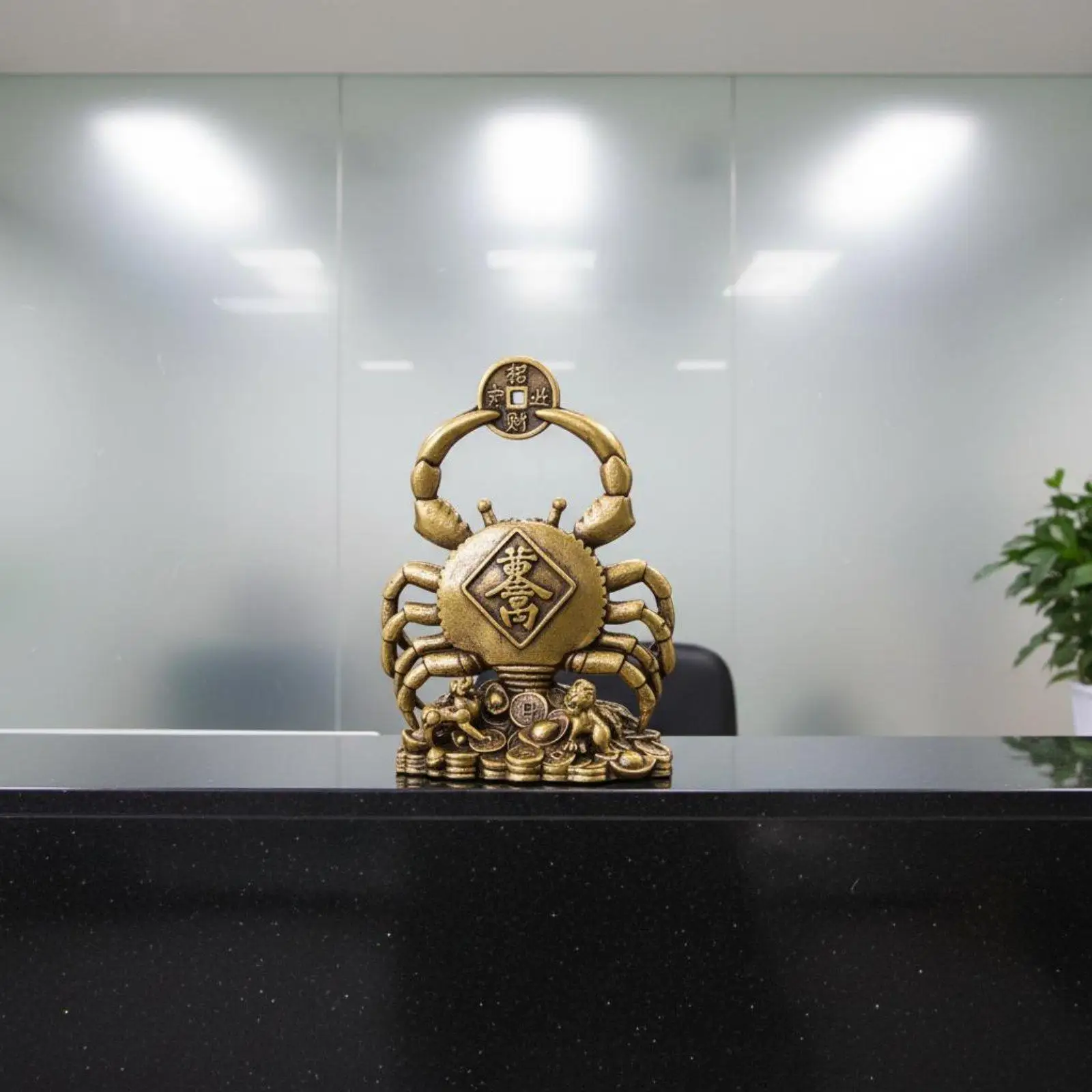 Decorative Crab Figurine Brass Crustacean Statue Good Prosperity Symbol Brass Crustacean Figurine Handcrafted Look Golden