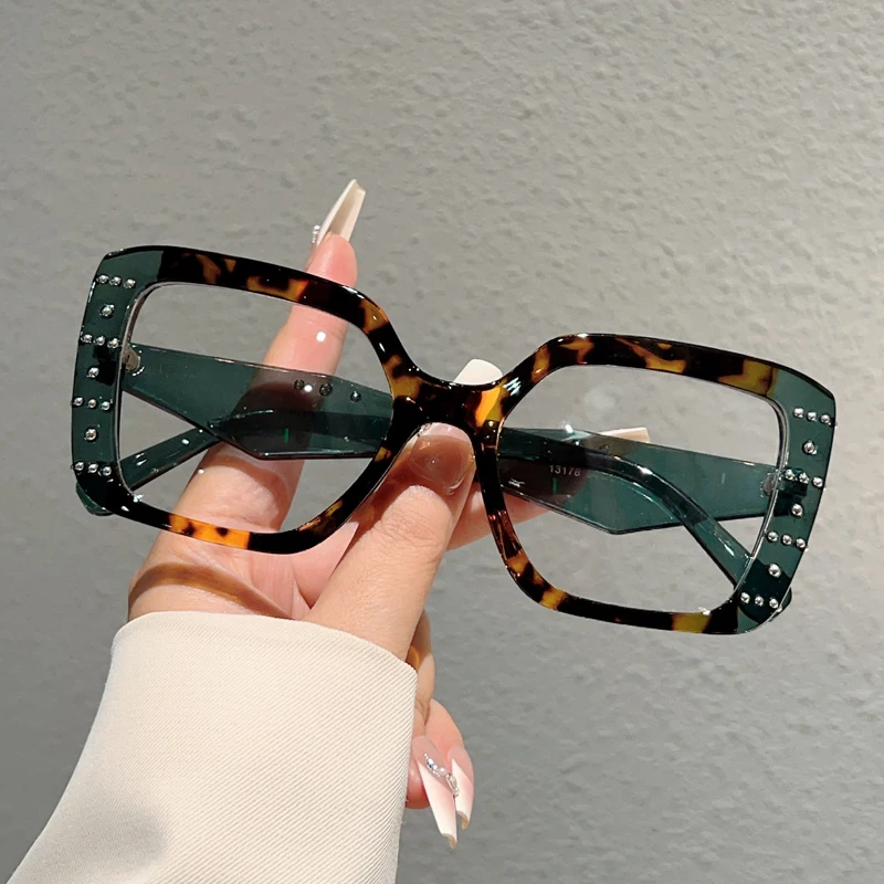 KAMMPT Übergroße quadratische Brille für Damen, modisch, Patchwork-Rand, blaues Licht blockierende optische Rahmen, 2025, stilvolles Design, Dekor-Brille