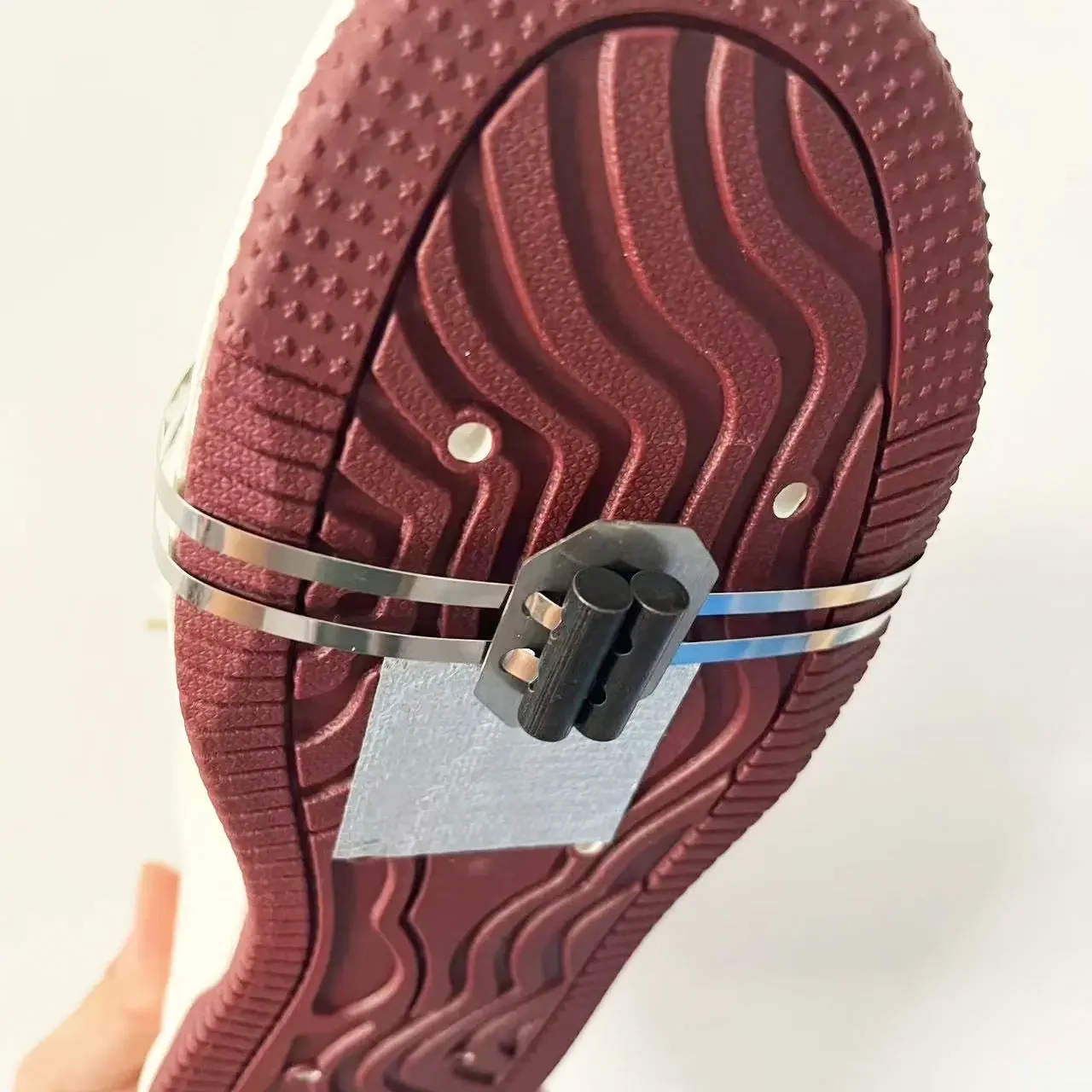 

Heat-resistant and Wear-resistant Flint Sole Is Suitable for Outdoor Camping Survival Bending and Friction Sparks on Motorcycles