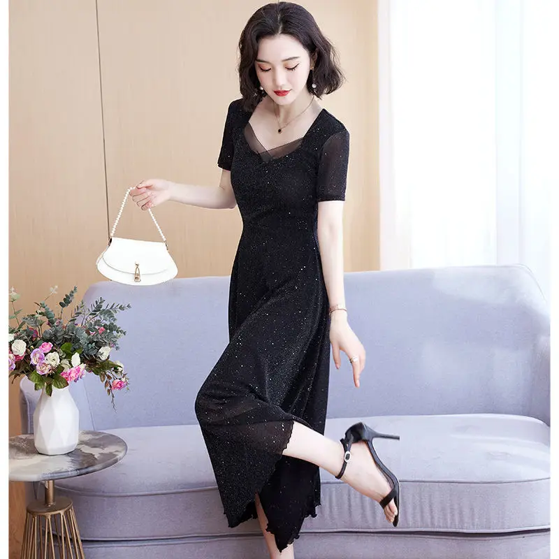 Neues Sommer-Kurzarm-Mesh-Temperament-langes Kleid für Damen mit taillierten langen Kleidern