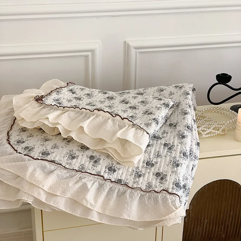 

French style cotton lace bed cover three piece set, retro floral cotton bed cover, high-temperature enzyme sand washed princess