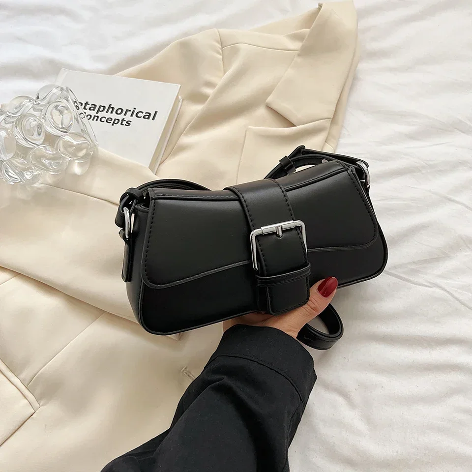 レジャー旅行ファッションシングルショルダークロスボディバッグ女性ファッションワーク用脇の下バッグニッチデザインオールクロスボディバッグ