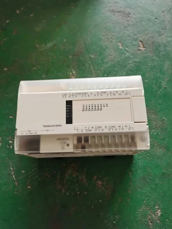 

PLC controller TM208LDA16DRN original genuine dismantling parts second-hand