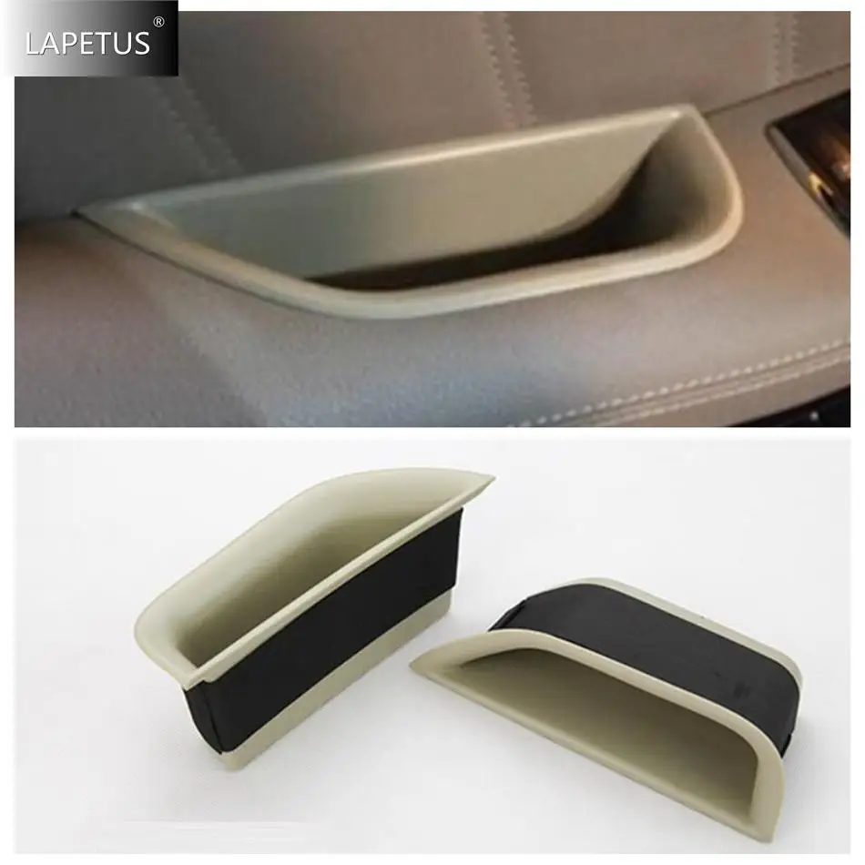 

Auto Accessories Front Door Storage Box / Seat Gap Container Phone Tray Holder For Mercedes Benz E CLASS W212 Sedan 2011 - 2015