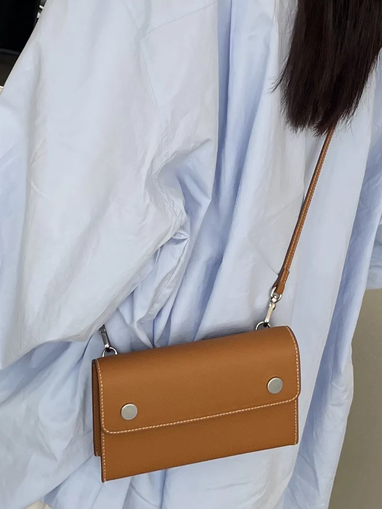 

Spring 2025 New Genuine Leather Single oulder Slant Cross Square Bag Mobile Phone Coin Purse Rivet Menger Bag