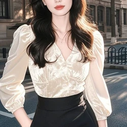 Temperament Slim Button Short Shirt Tops Spring Autumn New Long Sleeve V Neck Solid Elegant Blouse Korean Fashion Women Clothing