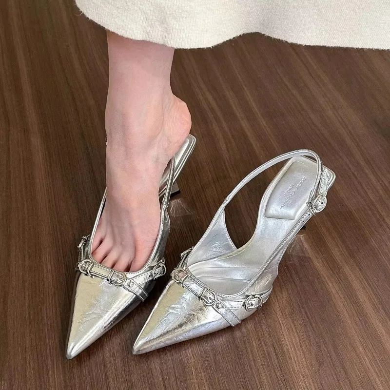 

Серебряные босоножки на высоком каблуке, женские летние туфли 2024, вечерние туфли в стиле панк, готики с острым носком, женские модельные туфли на тонком металлическом каблуке, женские туфли-лодочки