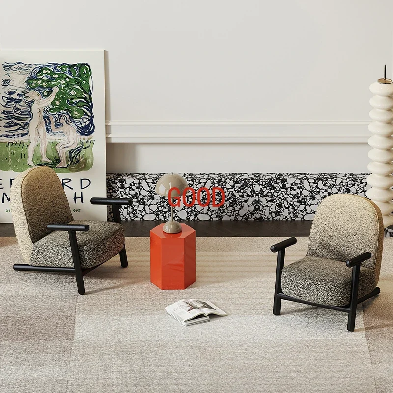 Minimalista moderno luce di lusso piccolo appartamento soggiorno camera da letto balcone terrazza pigro sedia per il tempo libero sedia