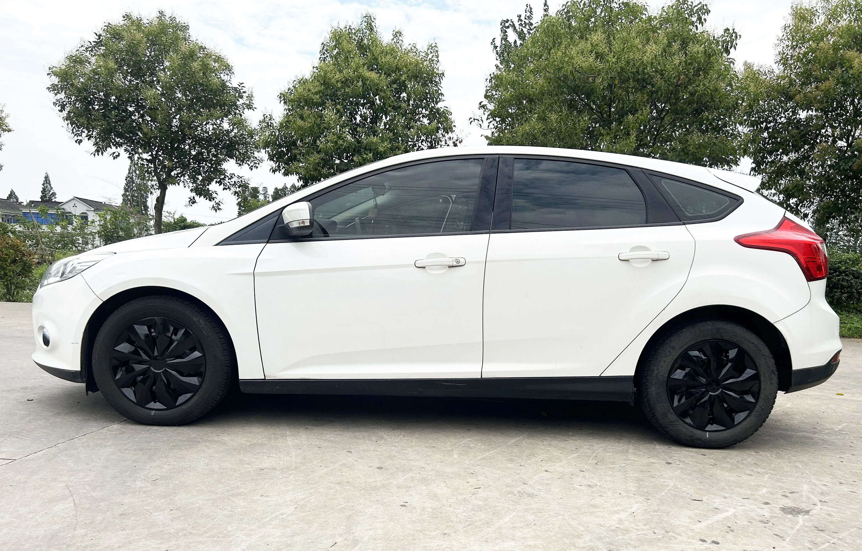 4 Stück Nabenkappen für 14-Zoll-Eisenräder von Autos, hergestellt aus PP-Kunststoff, zum Dekorieren von Autorädern – Detail 3