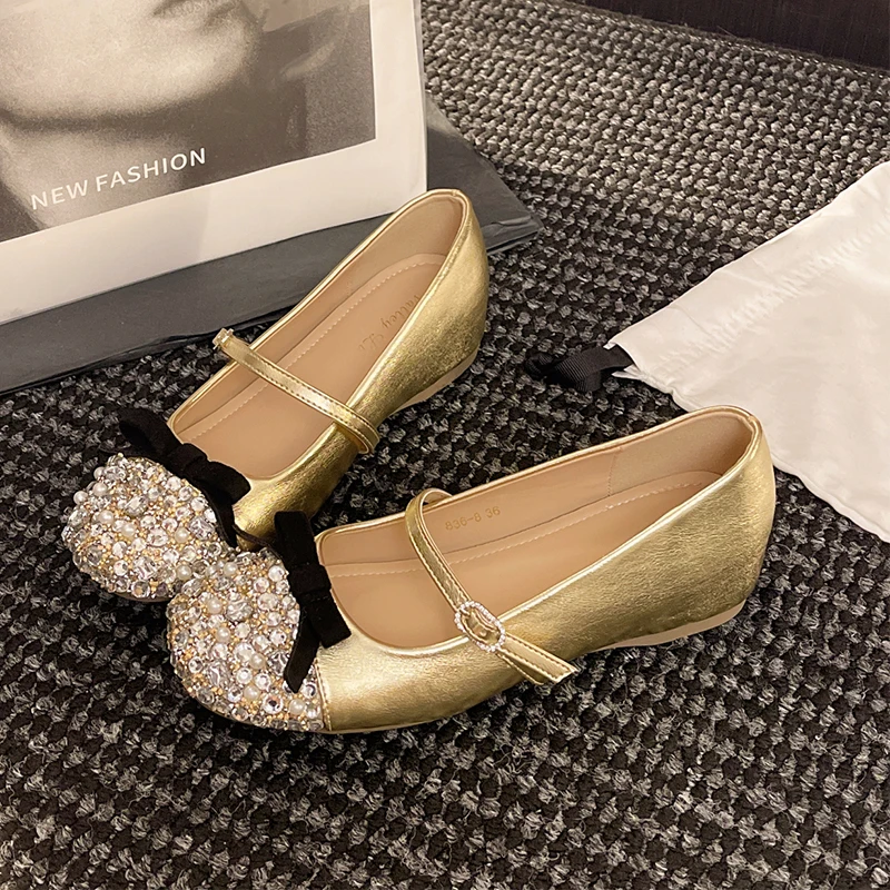 

Luxury Brand Crystal Women Flats Shoes Shallow Sweet Bow Sandals Woman Summer 2025 Fashion Women Shoes Walking Comfortable Shoes