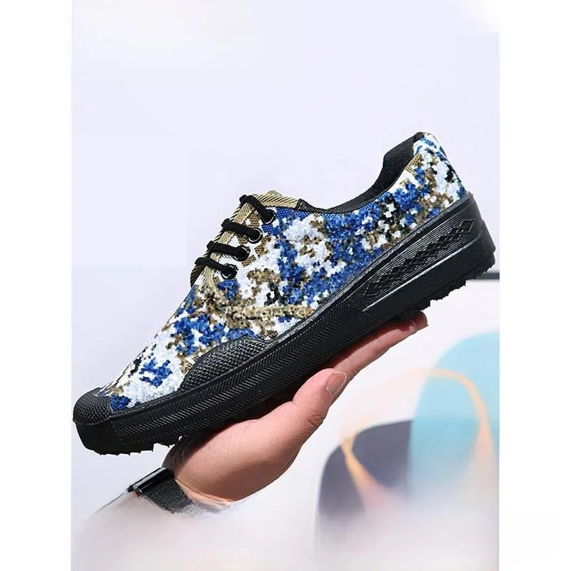 

Men's Liberation Canvas Shoes Summer Breathable Worksite Labor Protection Shoes Camouflage Wear-Resistant Low-Top Lace-Up Fla...
