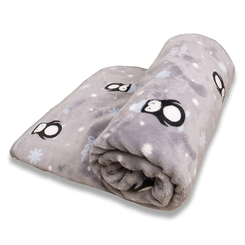 Soft flannel dog blanket winter warm and comfortable pet bed sheet mat cartoon cute cat and dog sleeping blanket pet supplies