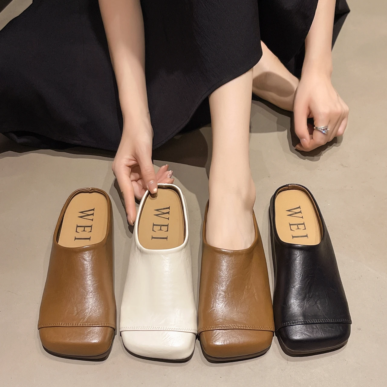 Square Head Designer Flat Slippers Female Spring and Summer 2025 Solid Color Casual Dew with Baotou Slippers Zapatos Mujer
