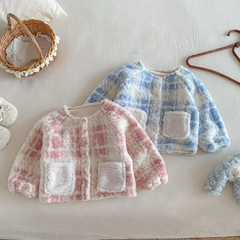

2025 Winter New Baby Girl Cute Plaid Warm Coat Infant Boy Plus Velvet Thick Tops Toddler Fashion Cotton Padded Jacket