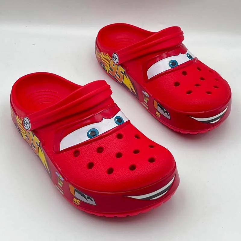 Pantofole estive Uomo Fulmine Mcqueen Uomo Pixar Impermeabile Spiaggia all'aperto Holey Eva Scarpe Sandali Donna Auto Infradito Ragazzo Regalo