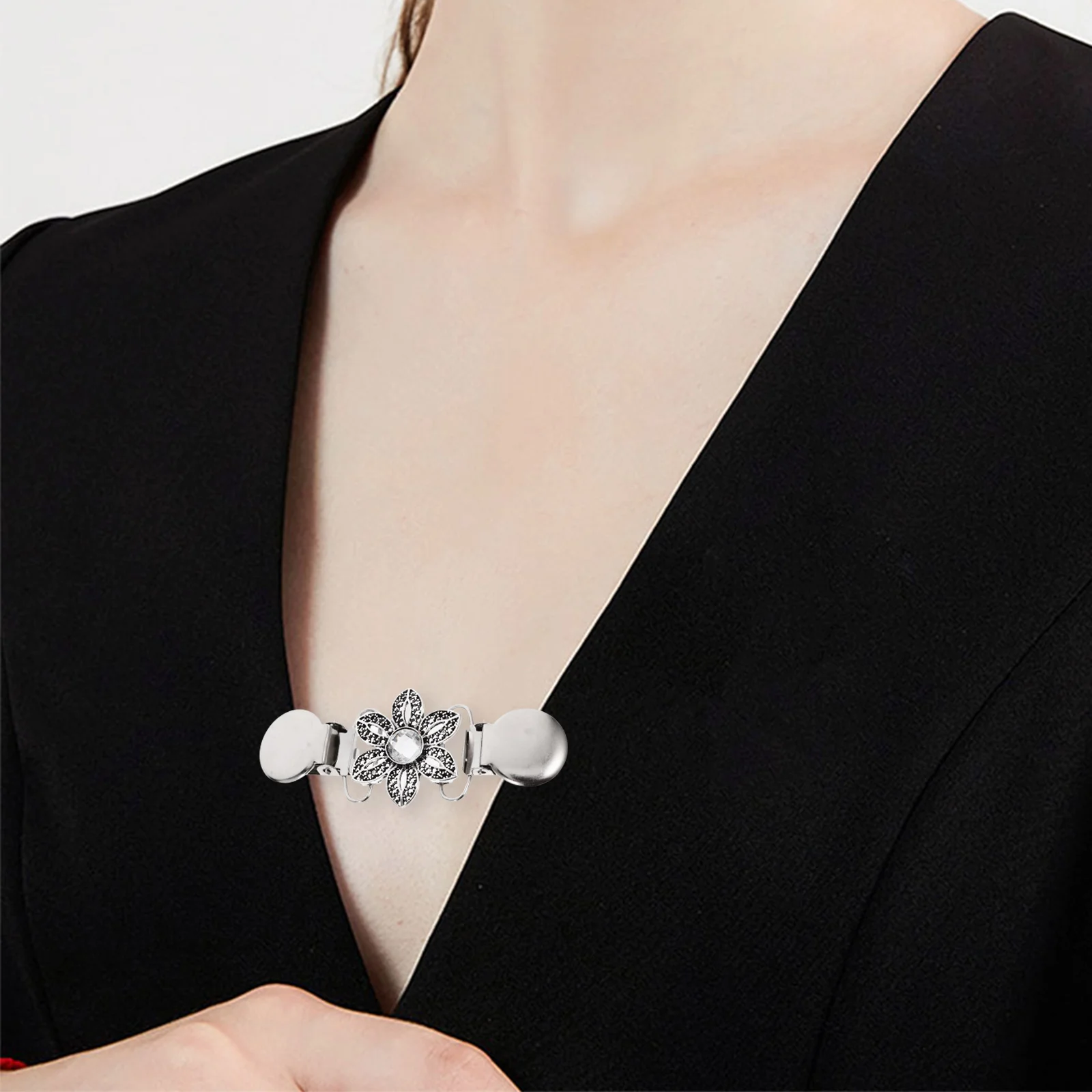 

4Pcs Vintage Alloy Dress Cinch Clips Durable Sweater Shawl Cardigan Collar Clips for Women Clothing Accessories