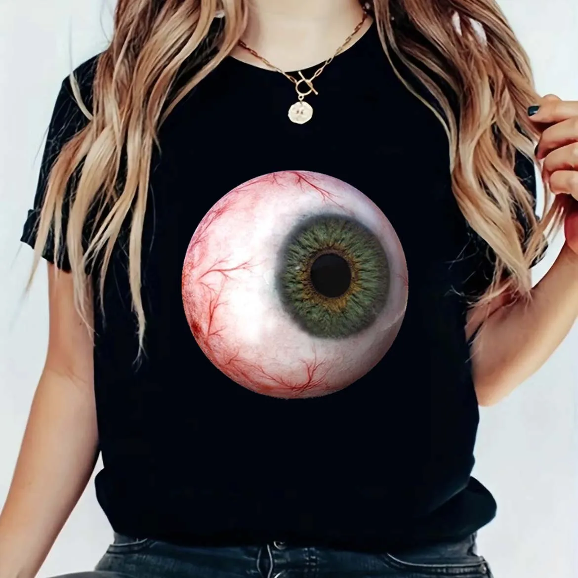 

Literally Just an Eyeball Classic T-Shirt Vintage Cartoon Funny Women's T-Shirt Halloween Soft Summer Short Sleeve Horror Graphi