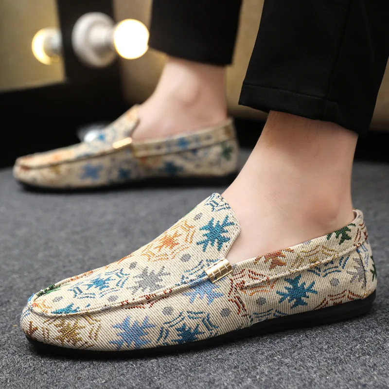 2026 Summer social leisure trend bean shoes for men breathable fashionable lazy one foot men's footwear large size 46 for male