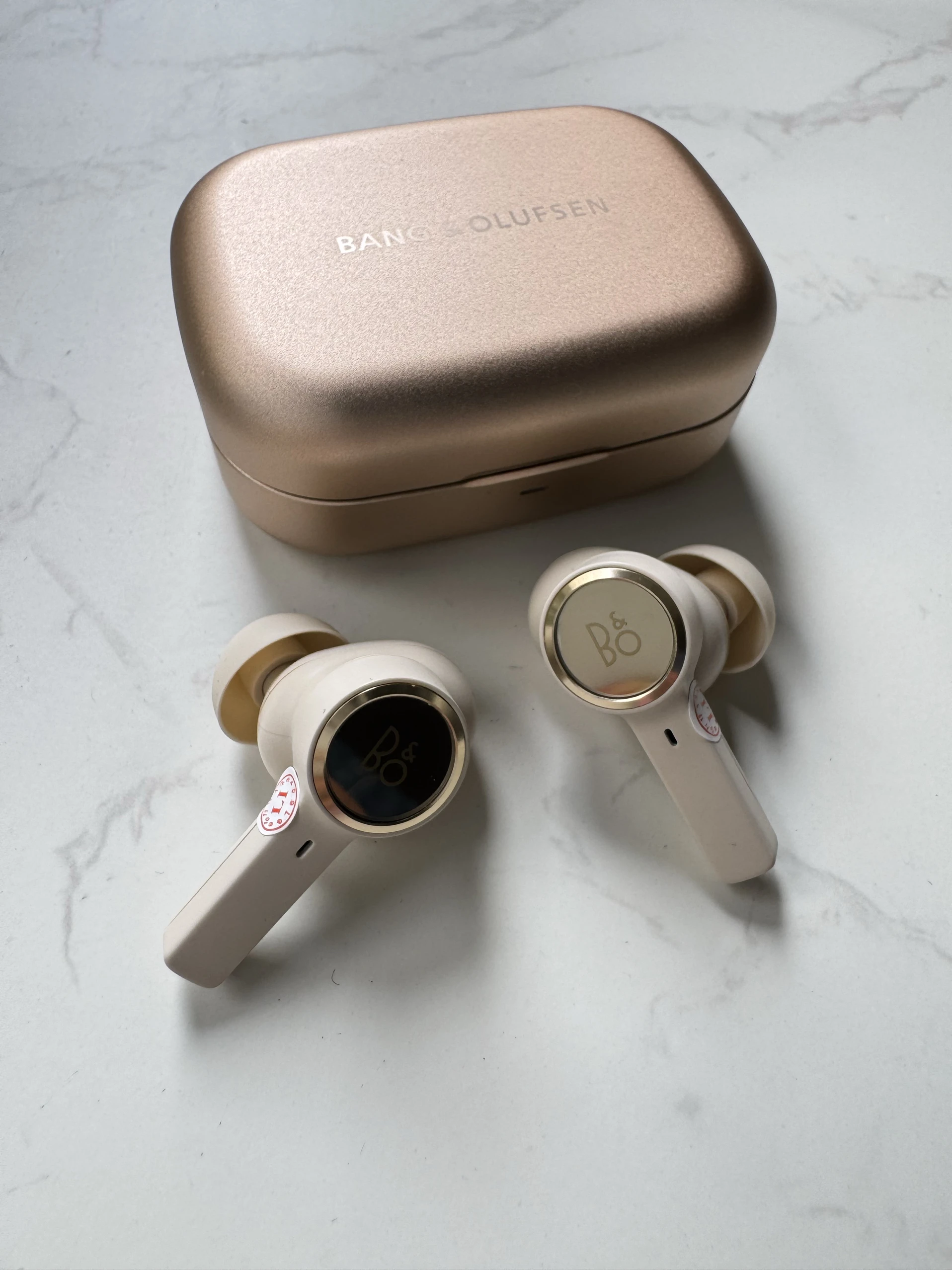 سماعات BampO Beoplay EX True اللاسلكية بتقنية البلوتوث المانعة للضوضاء النشطة داخل الأذن Bo جديدة باللون الأحمر والأزرق والذهبي والأسود #6