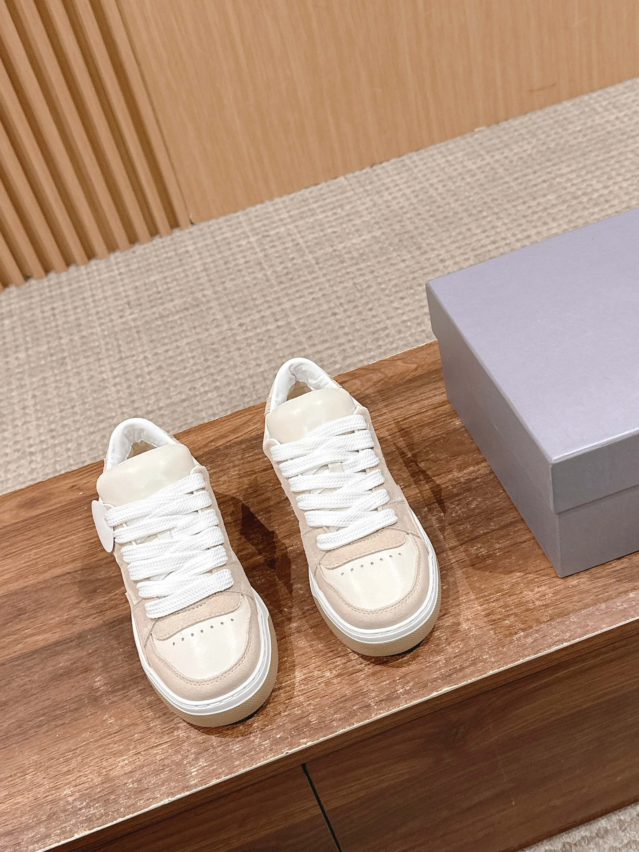 

2025 Couple Style Comfortable, Fashionable and Versatile Thick-Soled Casual Sports Shoes