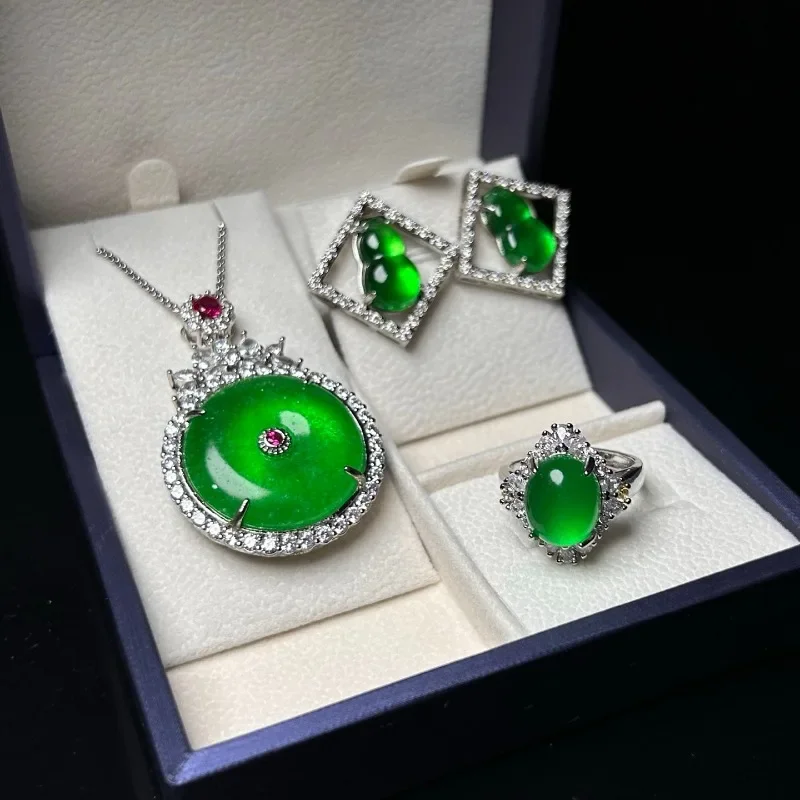 

Natural High-ice Quartzite Jade Three-piece Set, Simple Classic Women's Versatile Jewelry