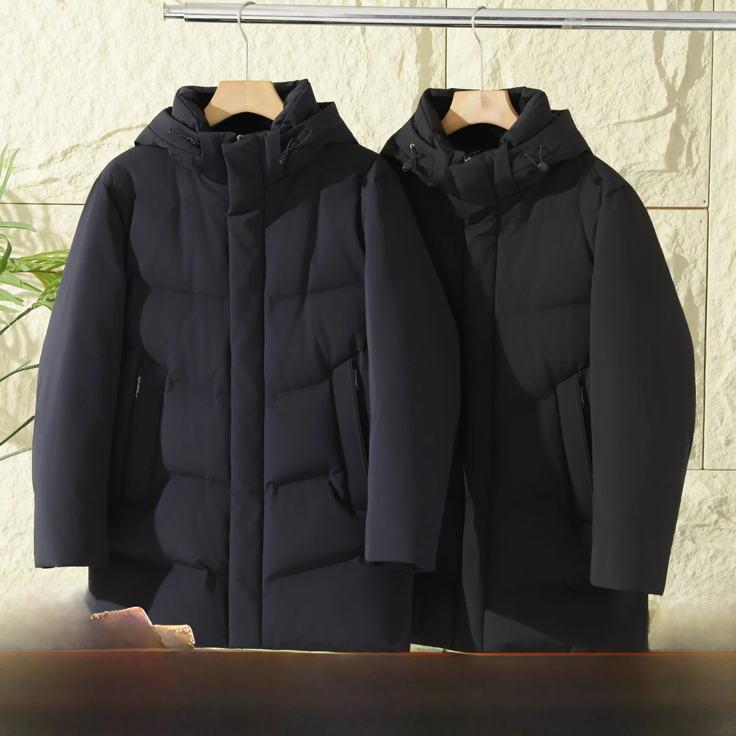 

Du down Filled Hooded Jaet Men's Mid-Length Outdoor Winter Coat Cold Resistant 90% Du down Long Sve Zipper Closure